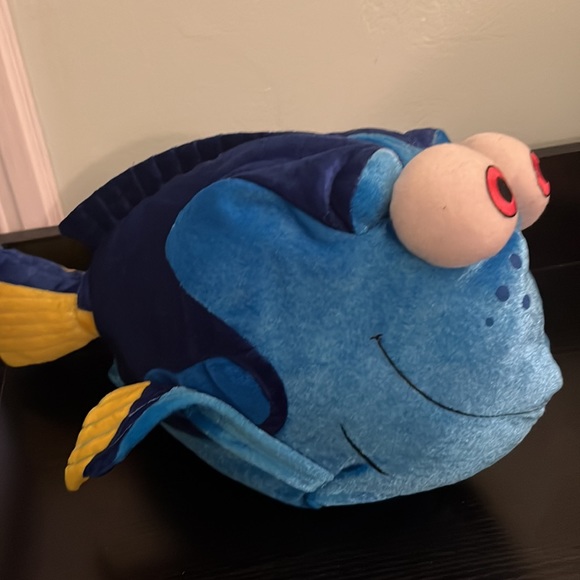 Dory Stuffed Plush - Picture 3 of 5